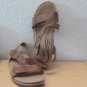 Aetrex Women's Tan Strappy Velcro Tamara Sandals Sz 8.5